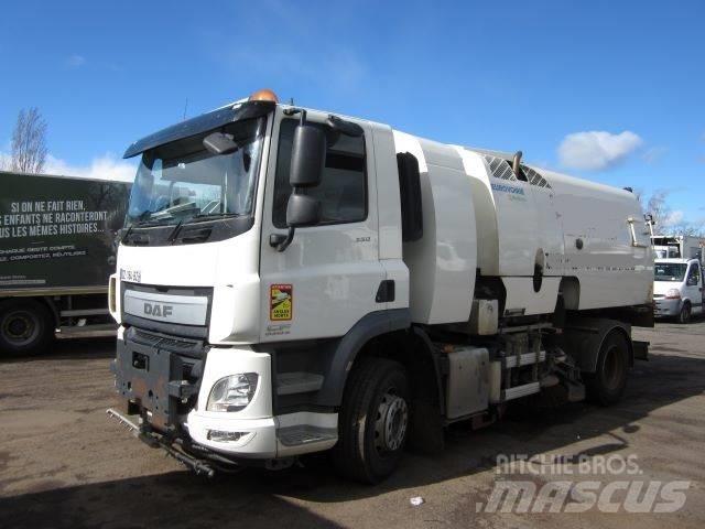 DAF CF330 道路清扫车