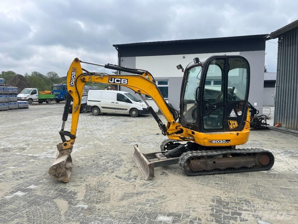 JCB 8055 RTS 小型挖掘机