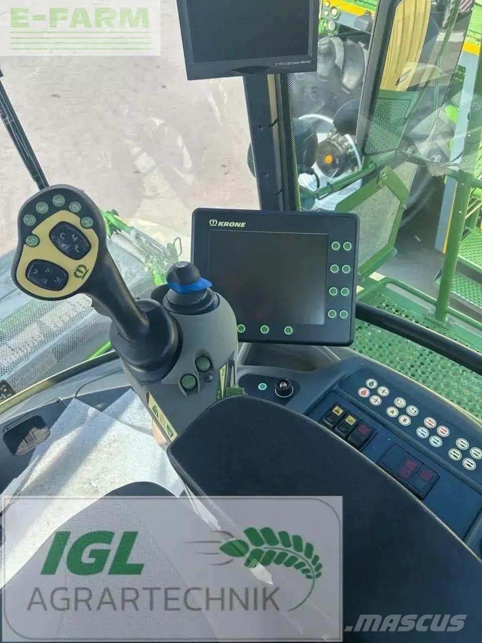 Krone big x 700 i 自走式青贮饲料收割机