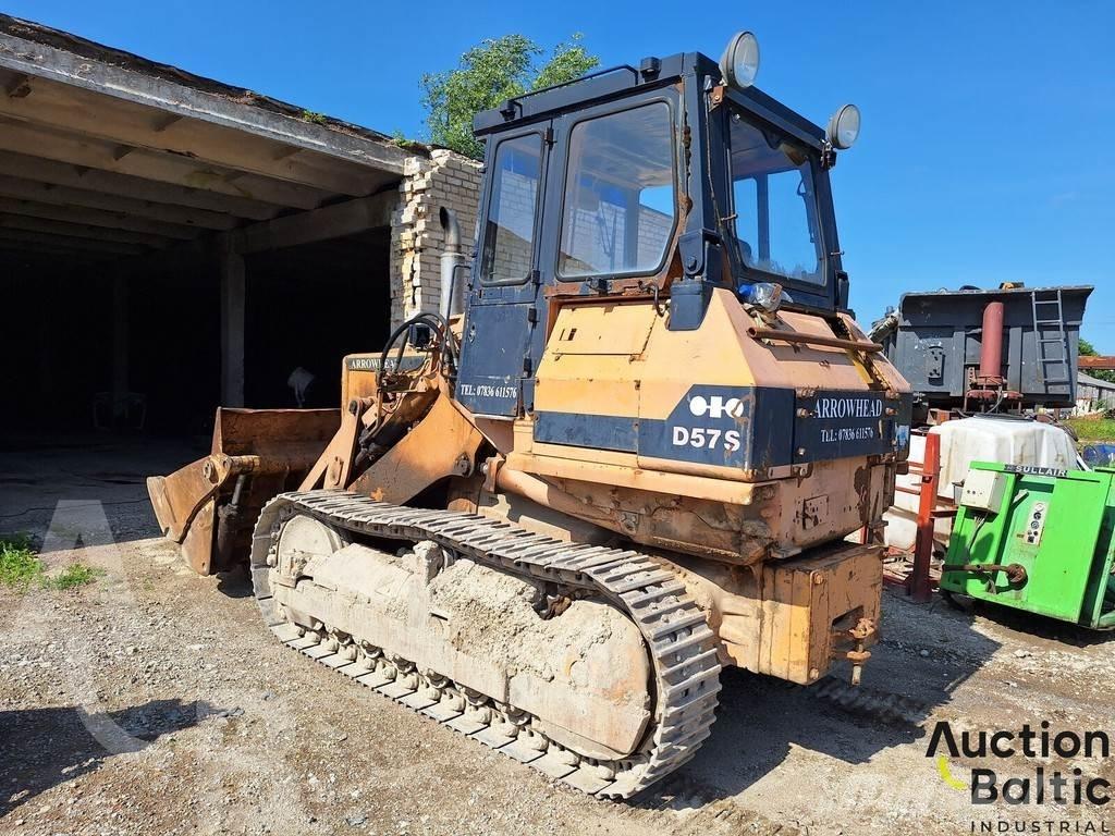 Komatsu D57S-1 履带式装载机