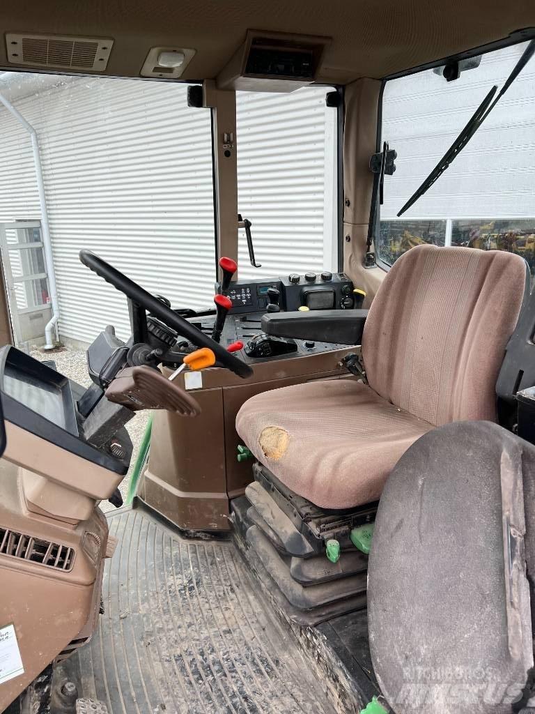 John Deere 6900 拖拉机/农用车