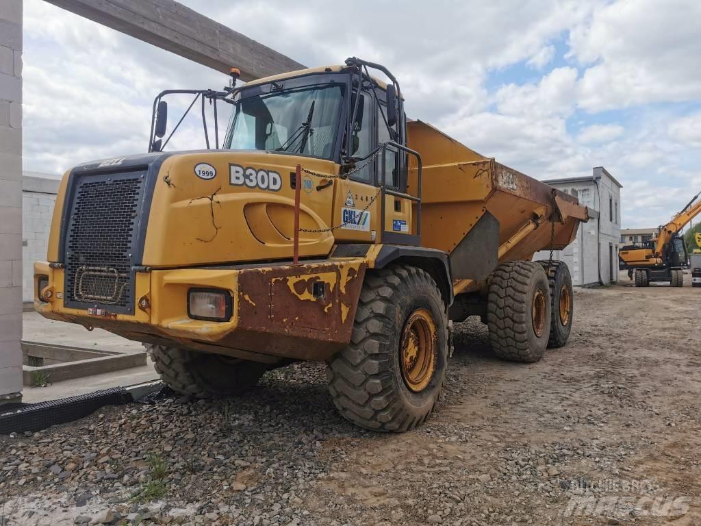 Bell B30D 铰接式自卸车