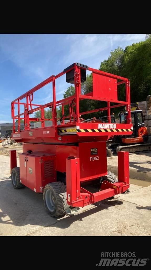 Manitou 140 SC 剪叉式升降机