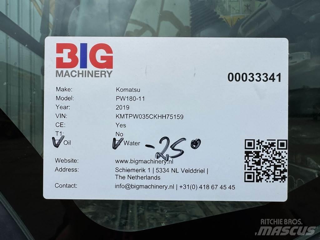 Komatsu PW180-11 轮式挖掘机