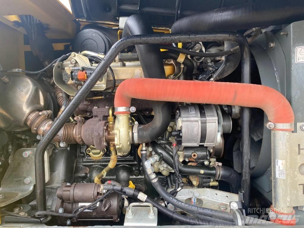 Wacker Neuson EW 100 轮式挖掘机