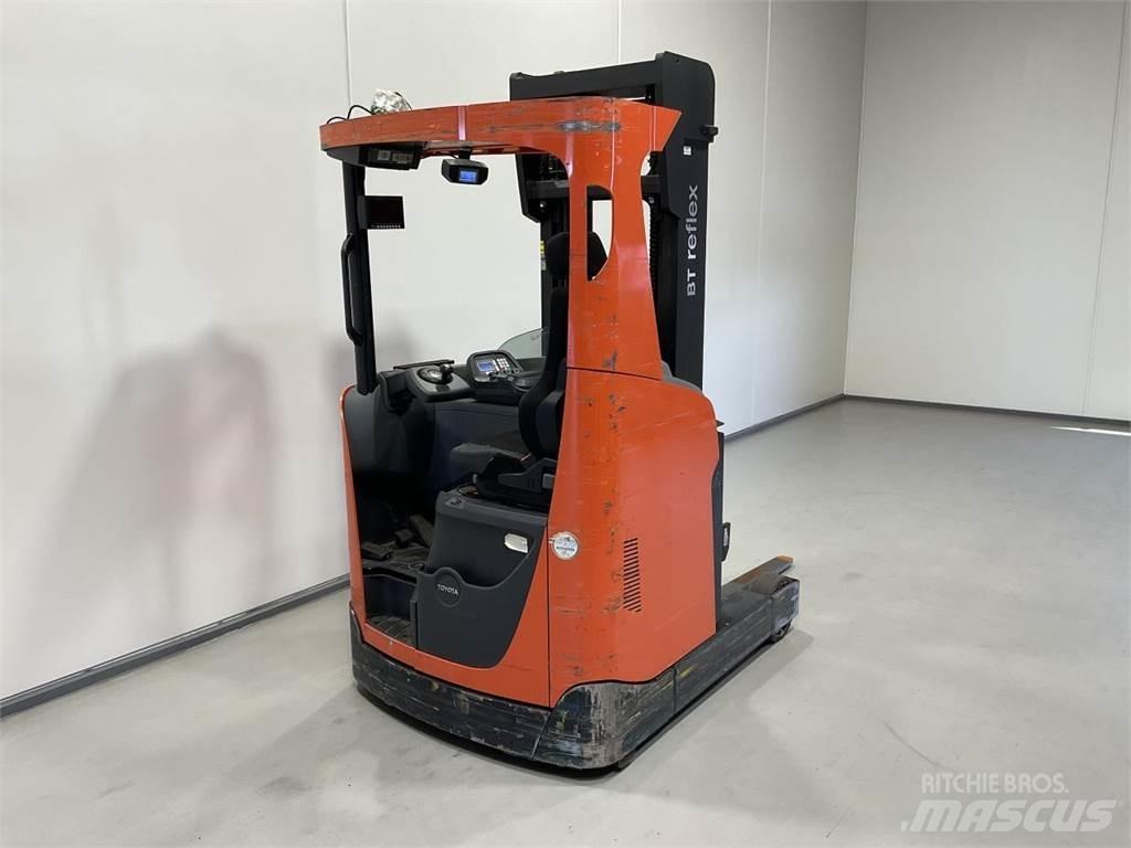 BT RRE 14 前移式叉车