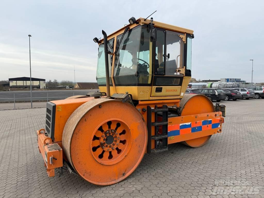 Dynapac CS 142 双轮压路机