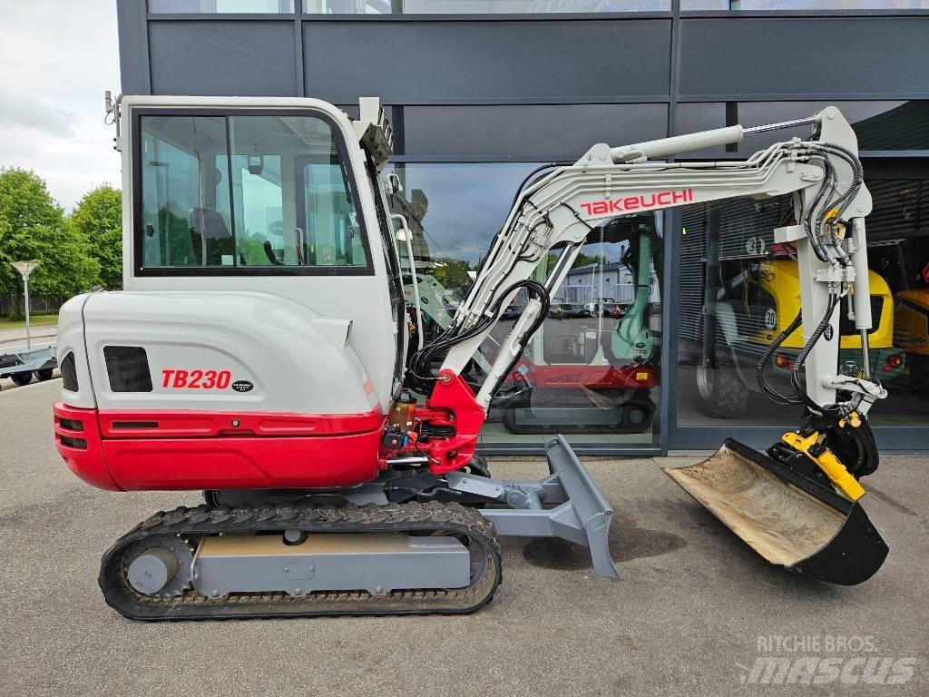 Takeuchi TB 230 小型挖掘机