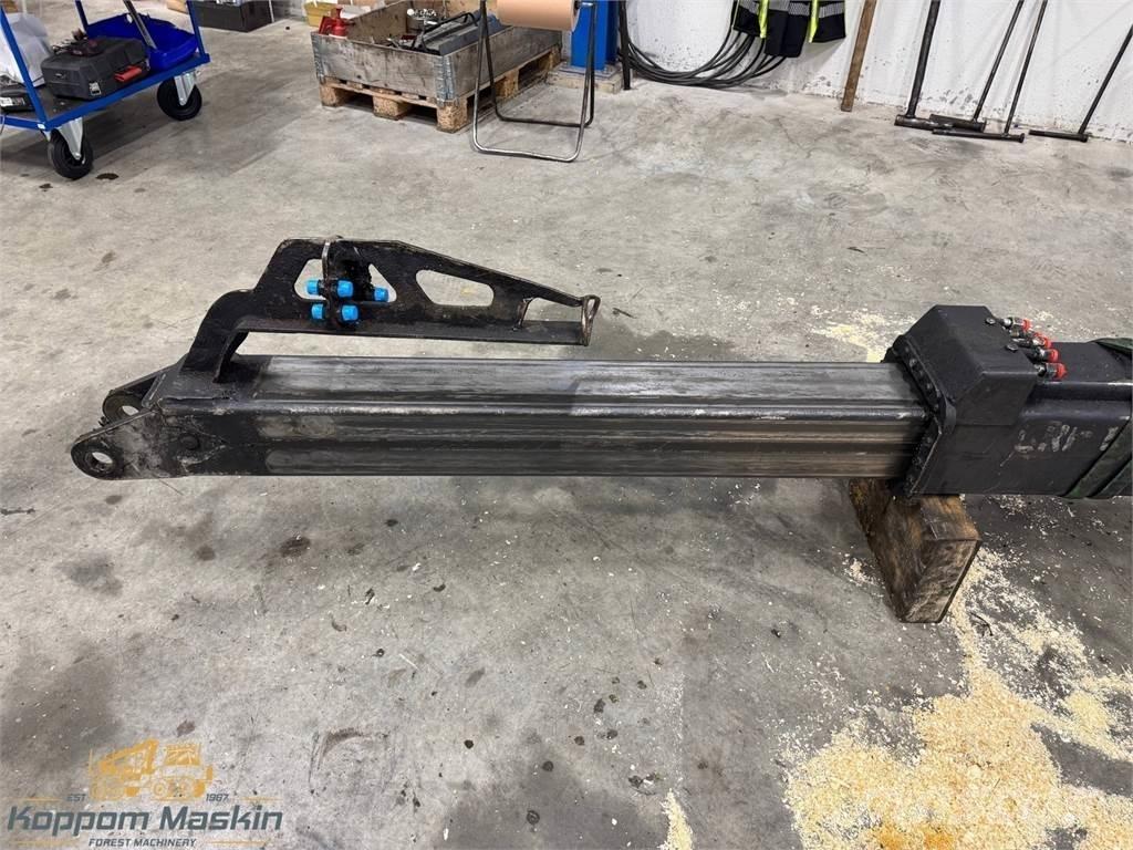 Valmet CRF12 货运起重机