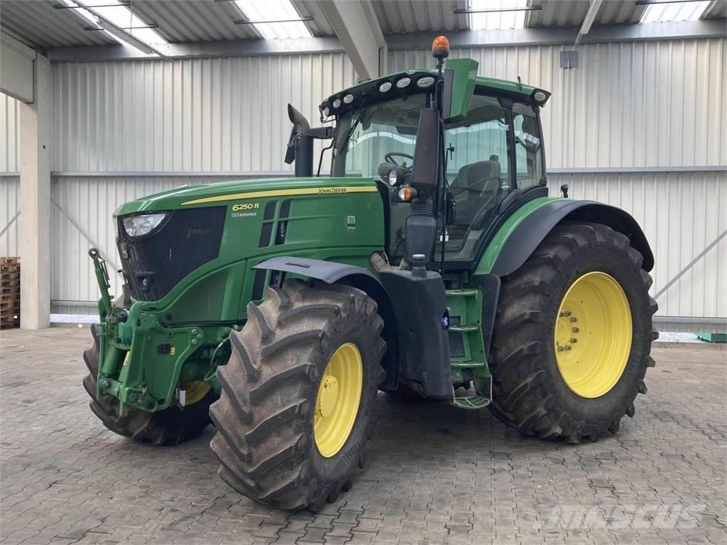 John Deere 6250R 拖拉机/农用车
