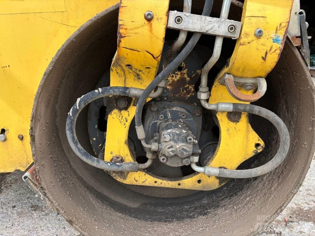 Bomag BW 120 AD-5 双轮压路机