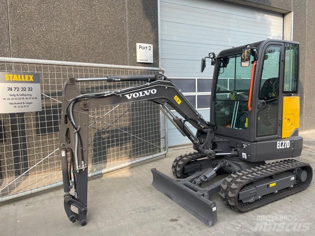 Volvo EC27D 小型挖掘机