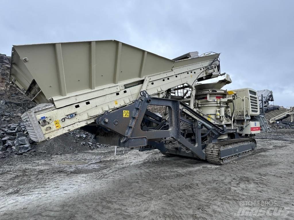 Metso LT300HP 移动式破碎机