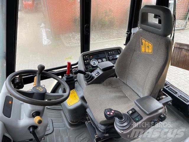 JCB 4CX 反铲装载机