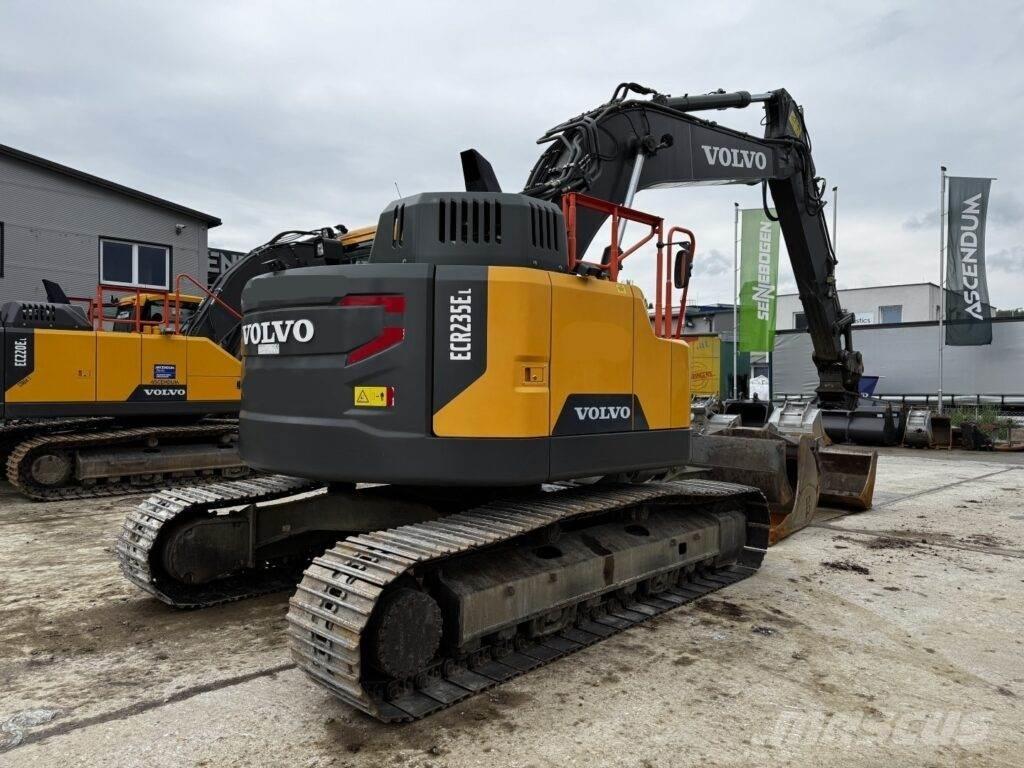 Volvo ECR235EL 履带挖掘机
