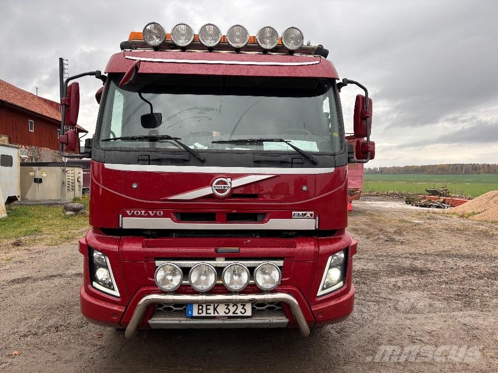 Volvo VOLVO FM 8*4 工程吊钩车