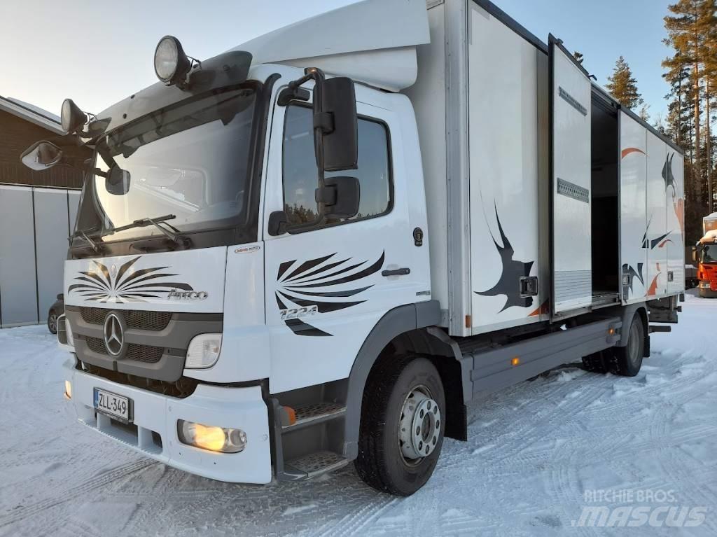 Mercedes-Benz Atego 厢式货车