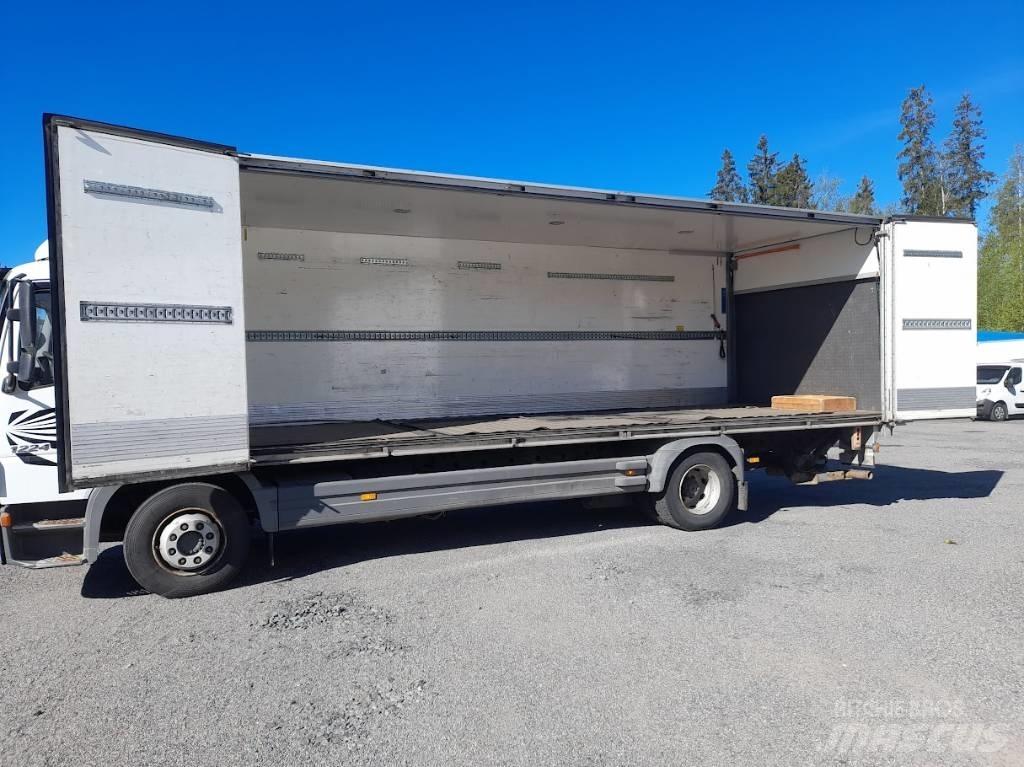 Mercedes-Benz Atego 厢式货车