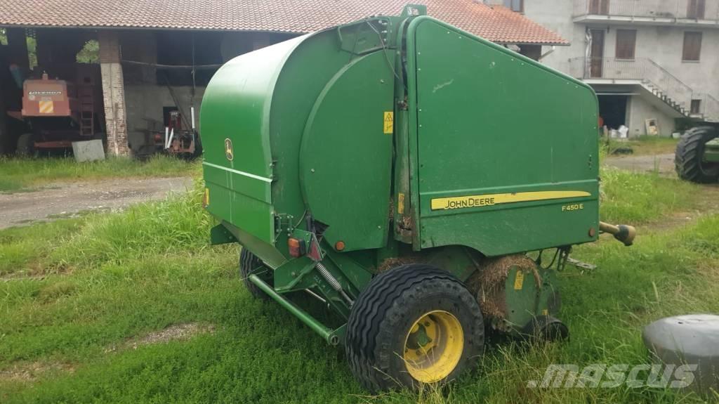 John Deere F 450 圆捆打捆机