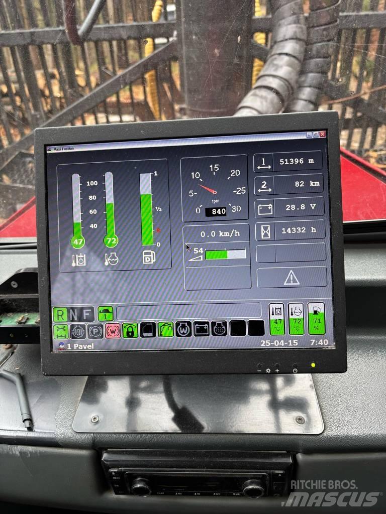 Komatsu 840.4 集运机