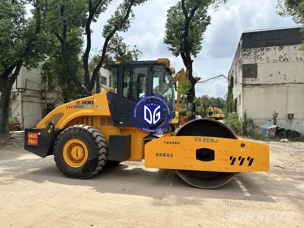 XCMG XS 203 J 单轮压路机