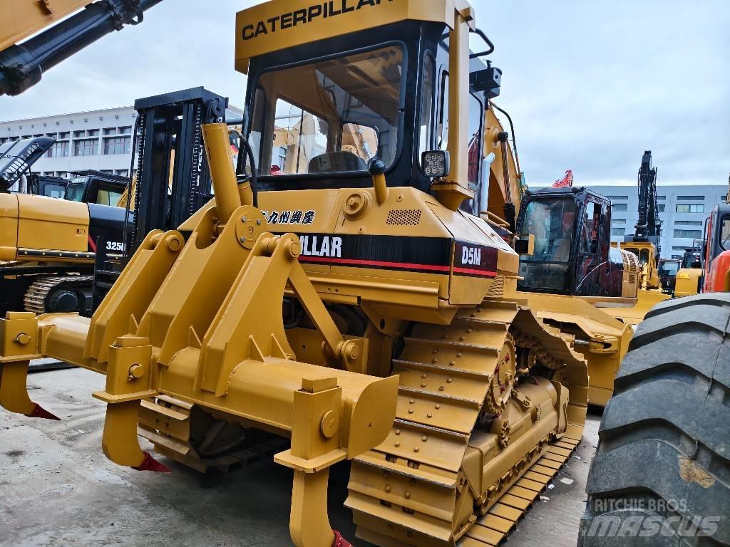 CAT D 5 M 履带式推土机