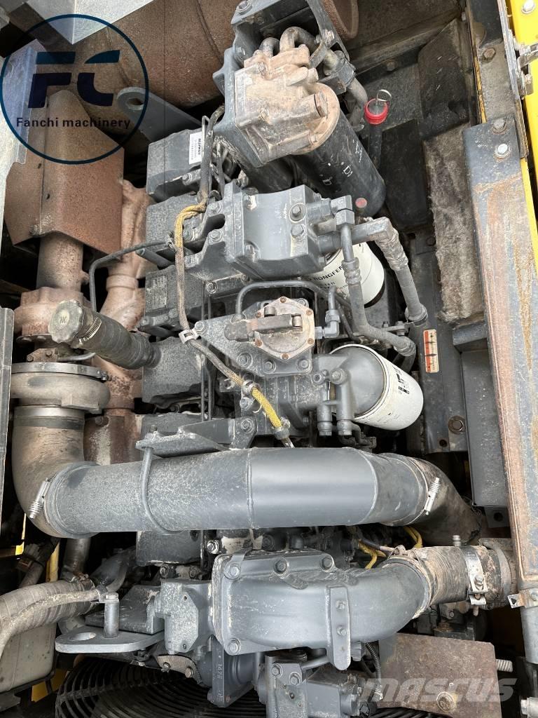 Komatsu 450 履带挖掘机