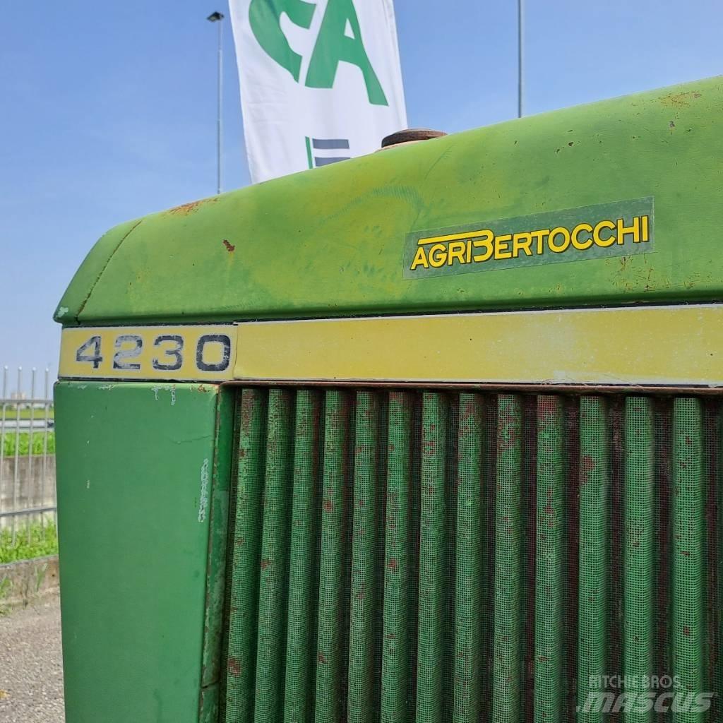 John Deere 4230 拖拉机/农用车
