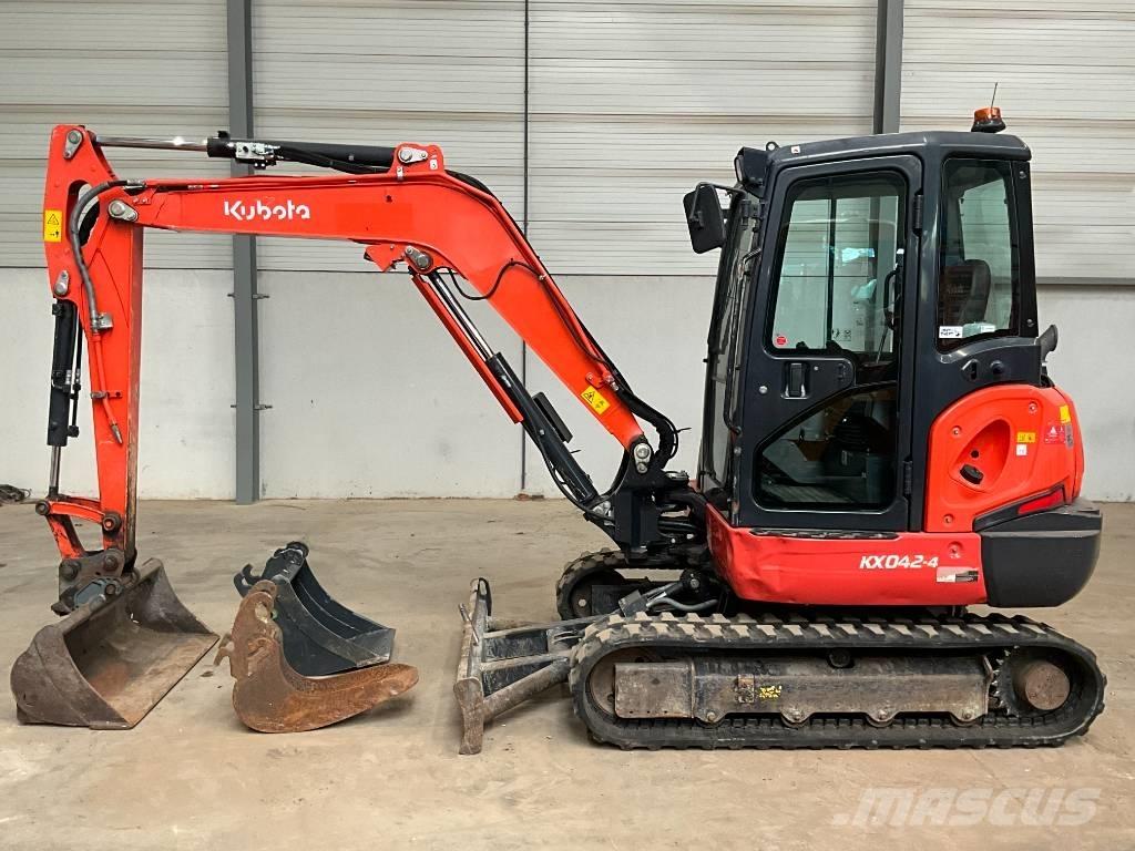 Kubota KX 042-4 小型挖掘机