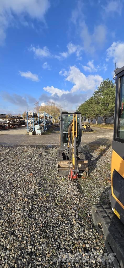 CASE CX 19 D 小型挖掘机