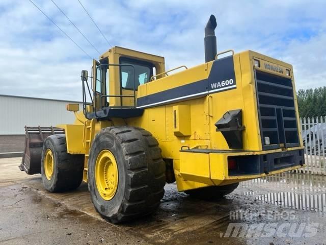 Komatsu WA 600-1 轮式装载机