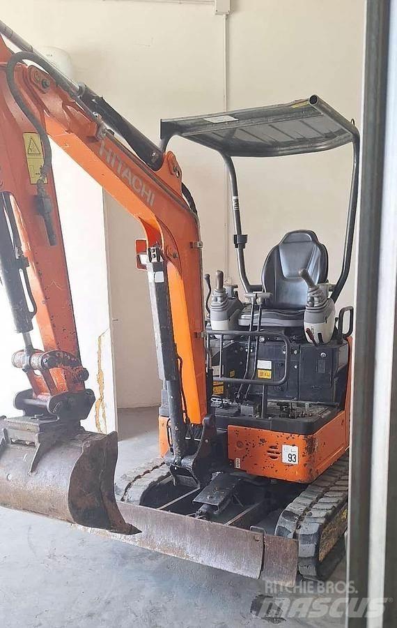 Hitachi ZX19U 小型挖掘机
