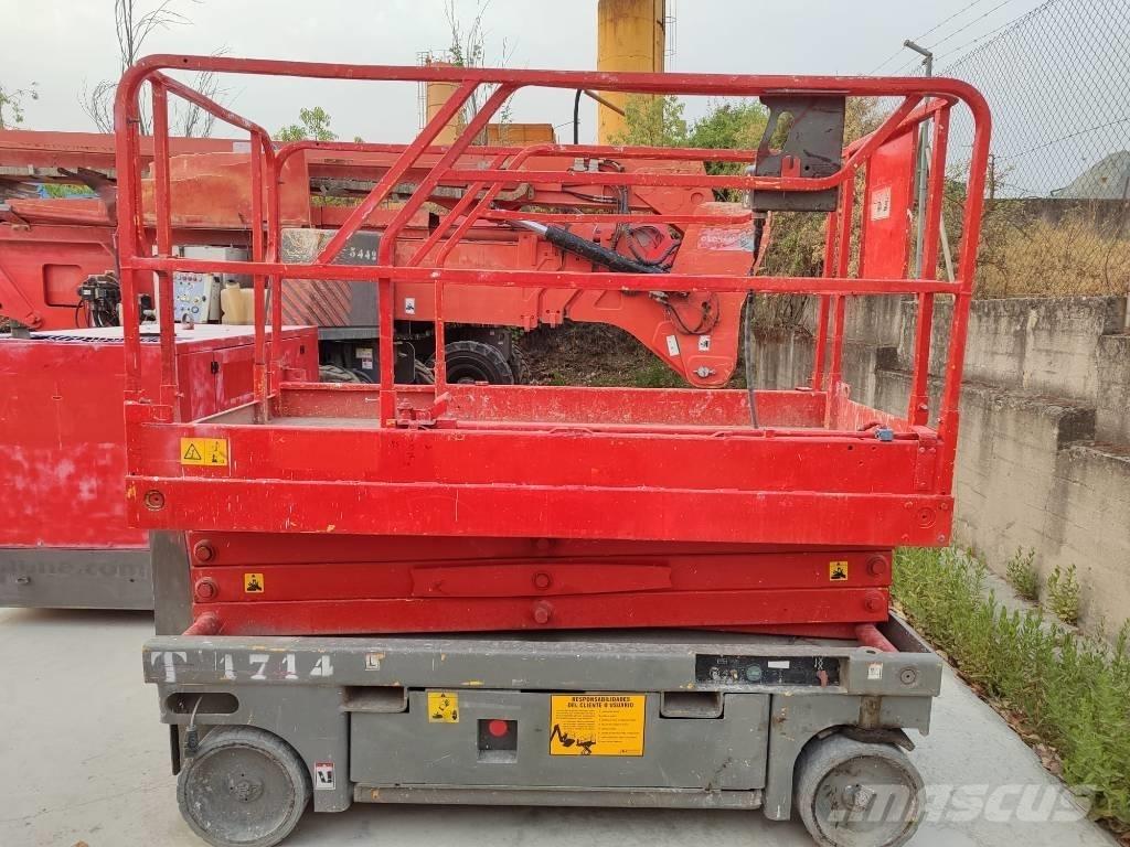 Haulotte Compact 10 剪叉式升降机