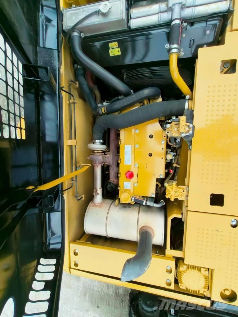 CAT 320 D 履带挖掘机