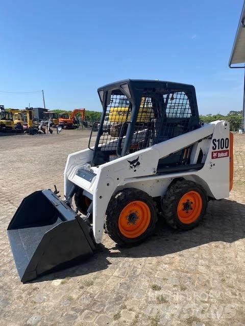 Bobcat S 100 滑移装载机
