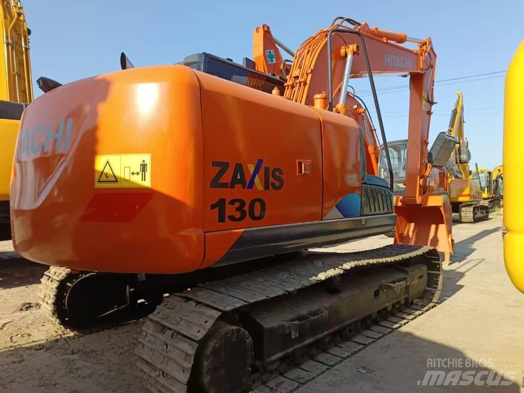 Hitachi ZX130-5A 履带挖掘机
