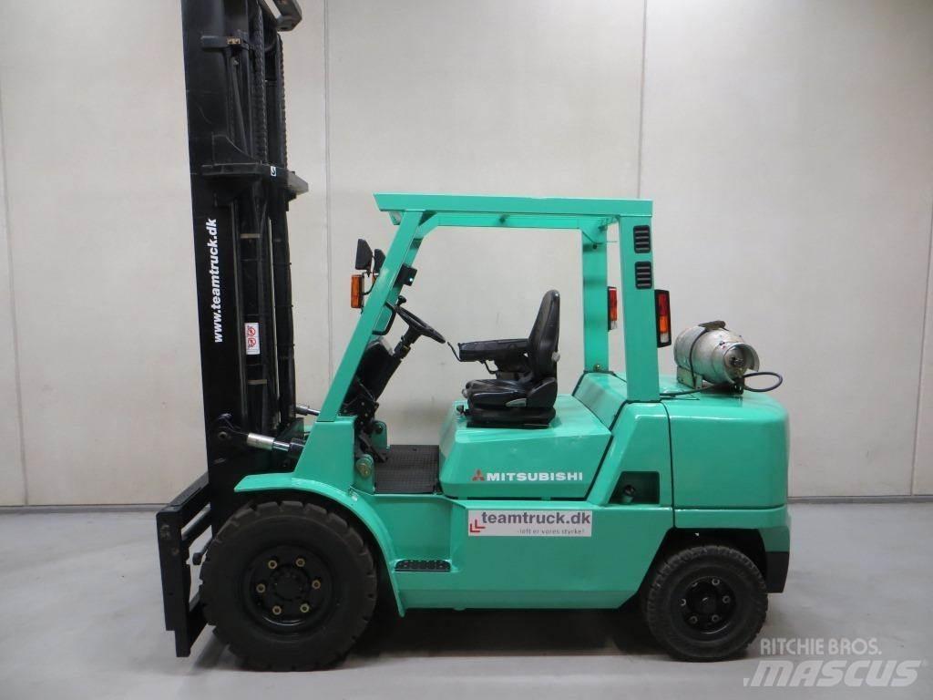 Mitsubishi FG45K2 天然气叉车