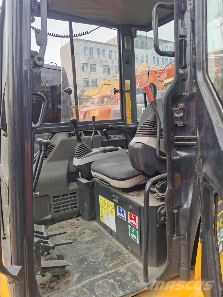 Komatsu PC55MR-2 小型挖掘机