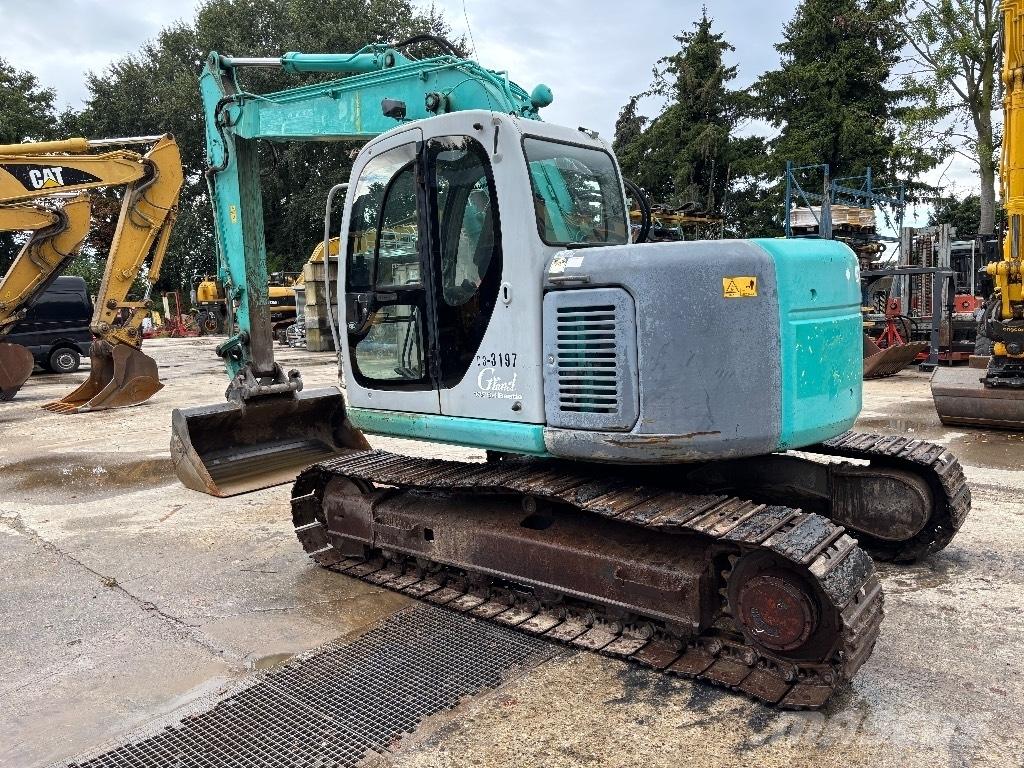 Kobelco SK 135 履带挖掘机