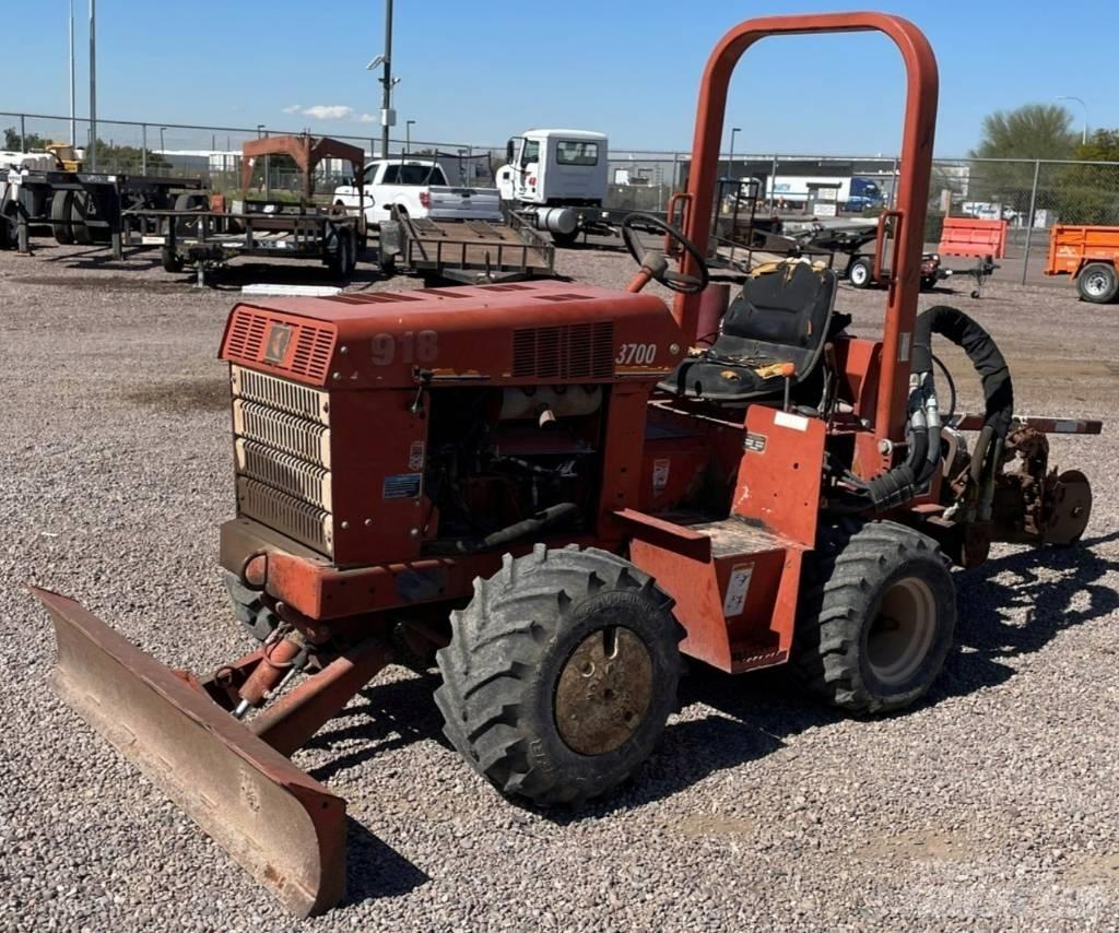 Ditch Witch 3700 DD 挖沟机