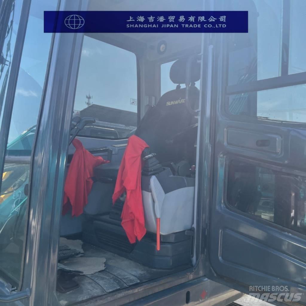 Sunward SWE 80 小型挖掘机