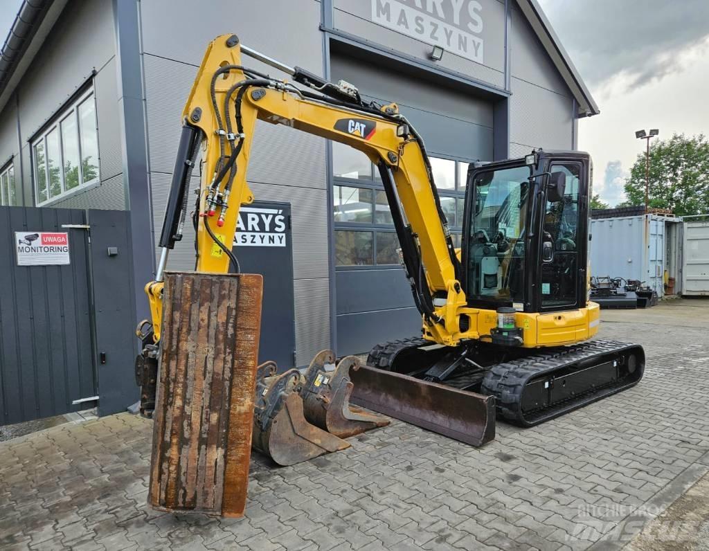 CAT 305E2 小型挖掘机