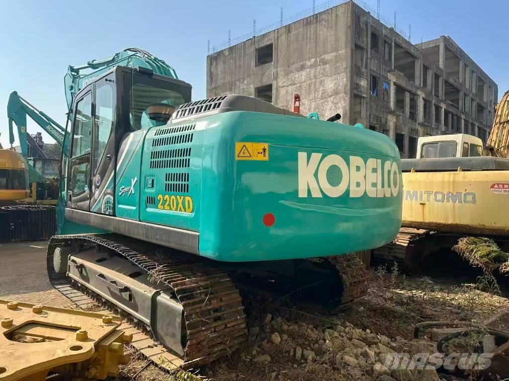 Kobelco SK 220 履带挖掘机