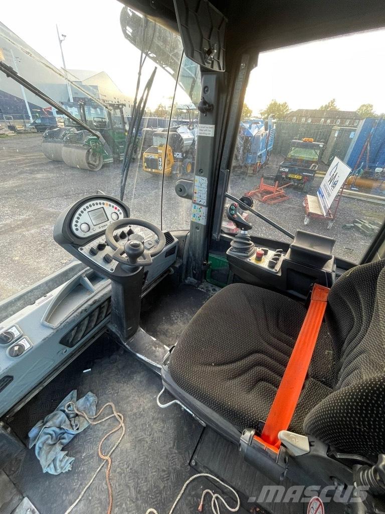 Bomag BW 154 AD-5 双轮压路机