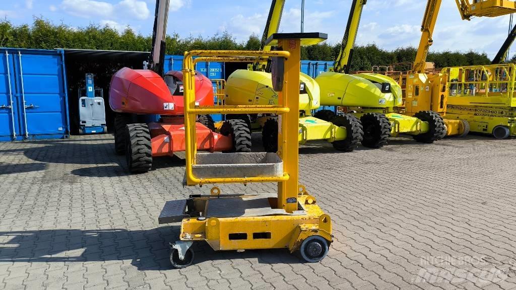 JLG Ecolift 便携桅杆式升降平台