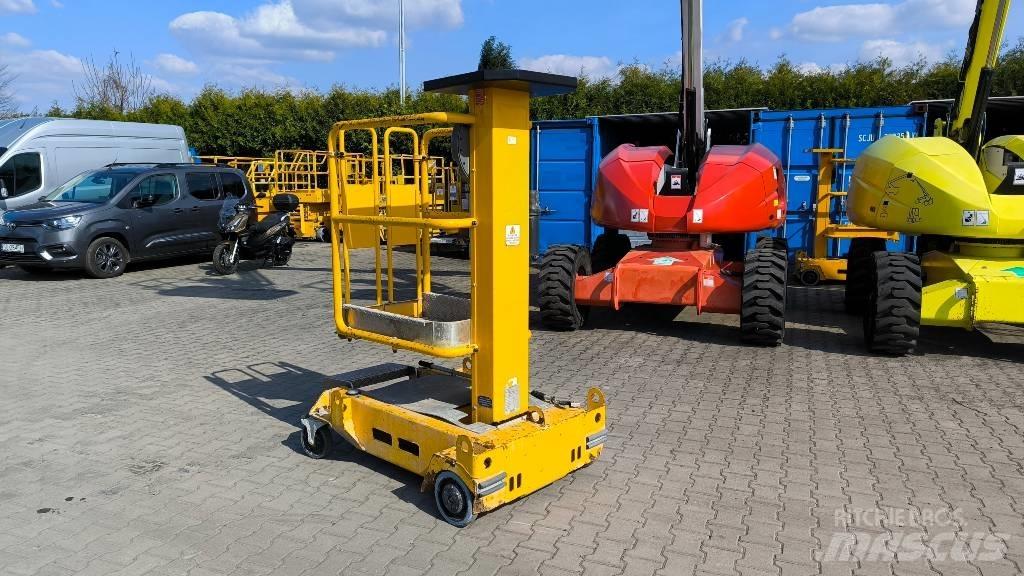 JLG Ecolift 便携桅杆式升降平台