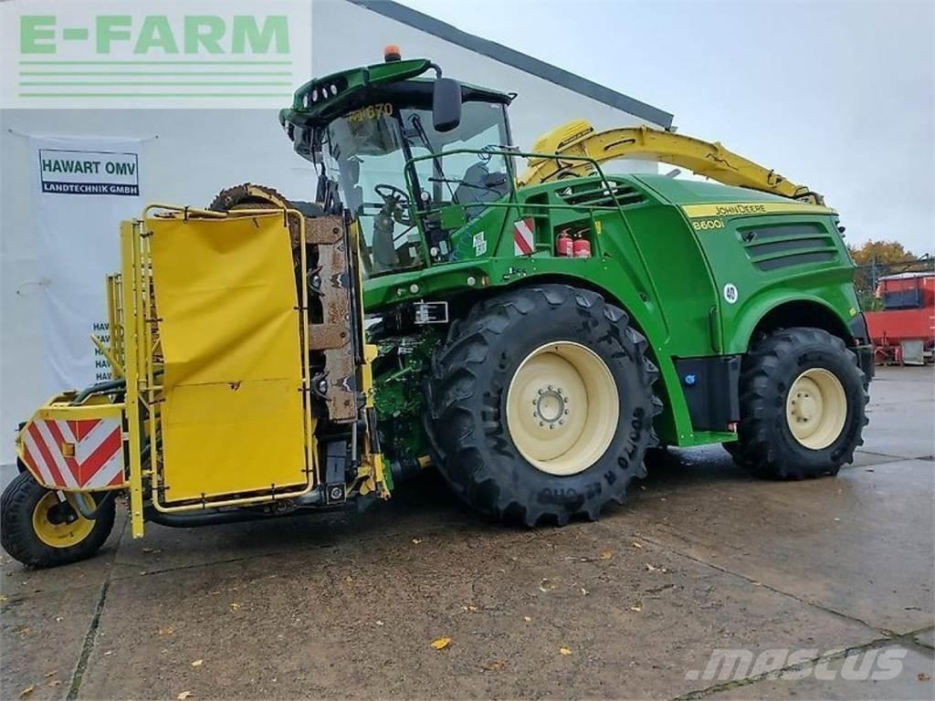 John Deere 8600 自走式青贮饲料收割机