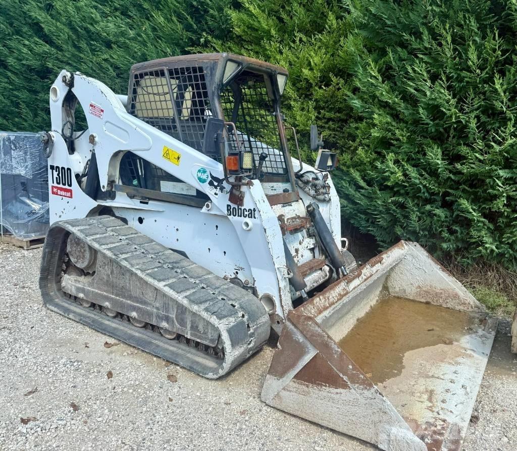 Bobcat T 300 小型装载机