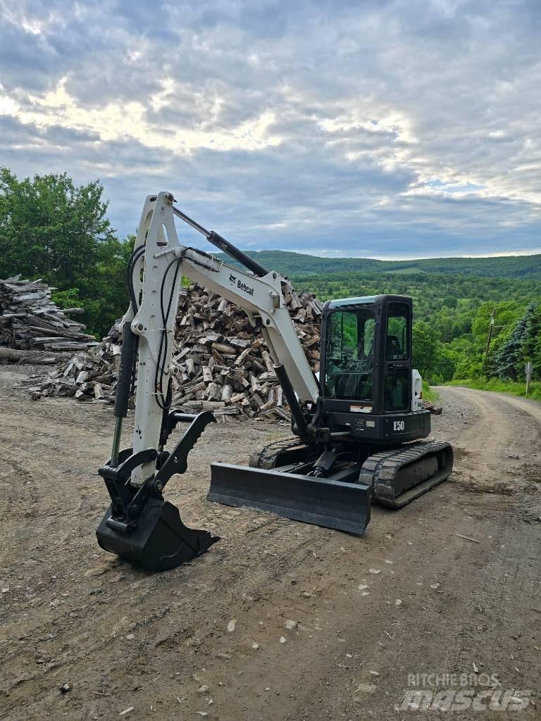 Bobcat E 50 小型挖掘机