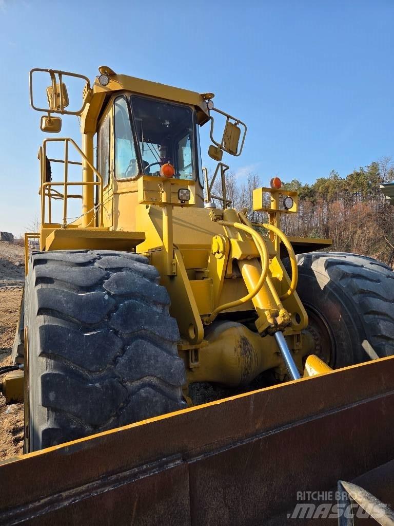 CAT 824c 轮式推土机
